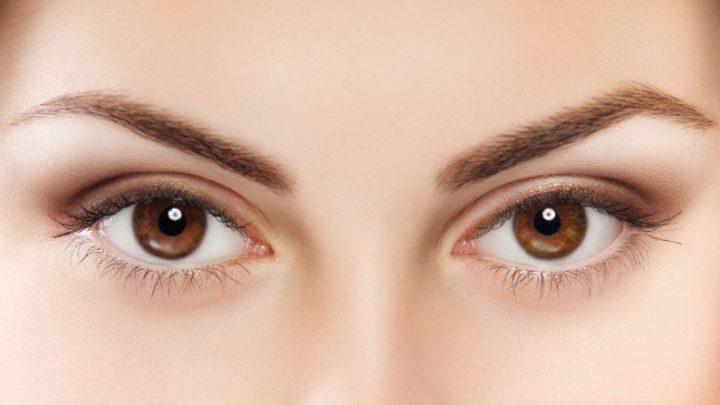 cắt mí mắt bị trợn